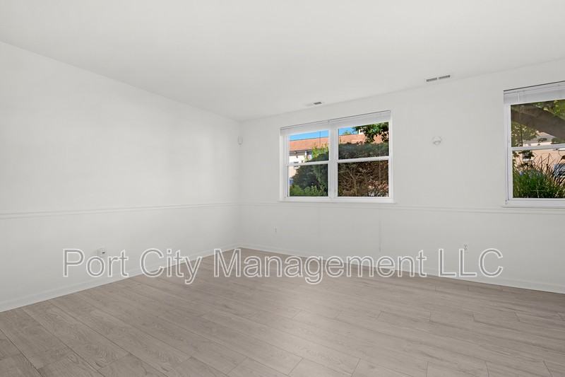 4407 Falls Bridge Dr - Photo 7 of 16