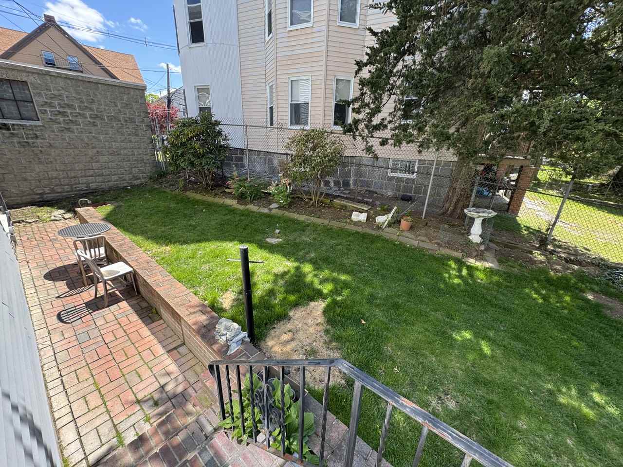 440 Washington St #1 - Photo 3 of 22