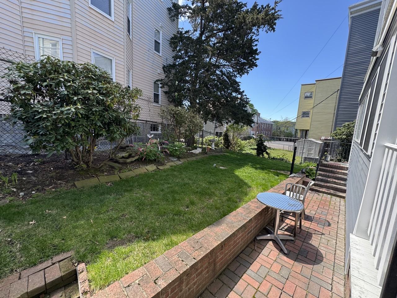 440 Washington St #1 - Photo 4 of 22
