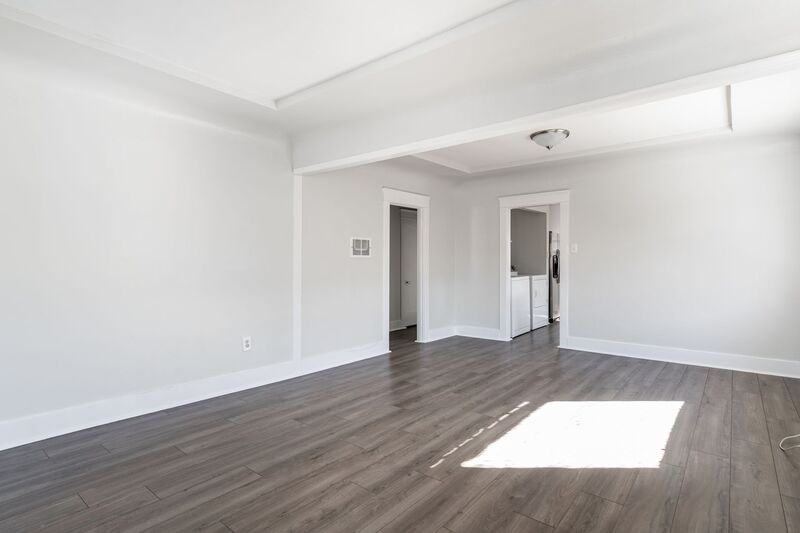 4767 Bancroft St - Photo 6 of 28