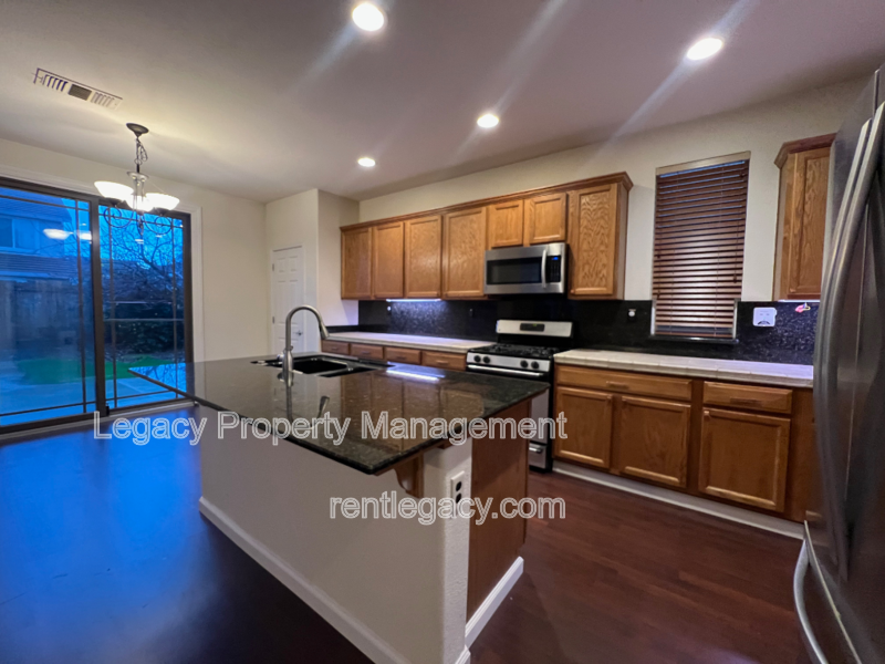 2157 Promise Way - Photo 7 of 21