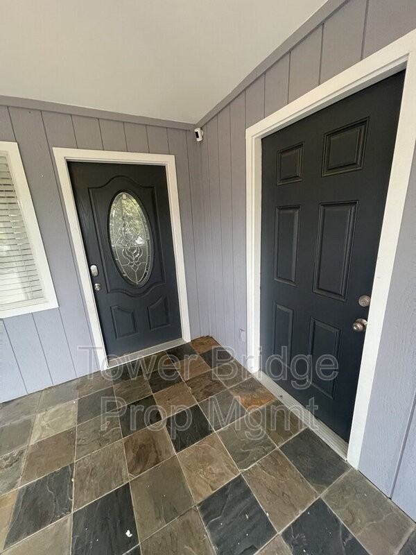 737 Cresta Ct - Photo 7 of 24