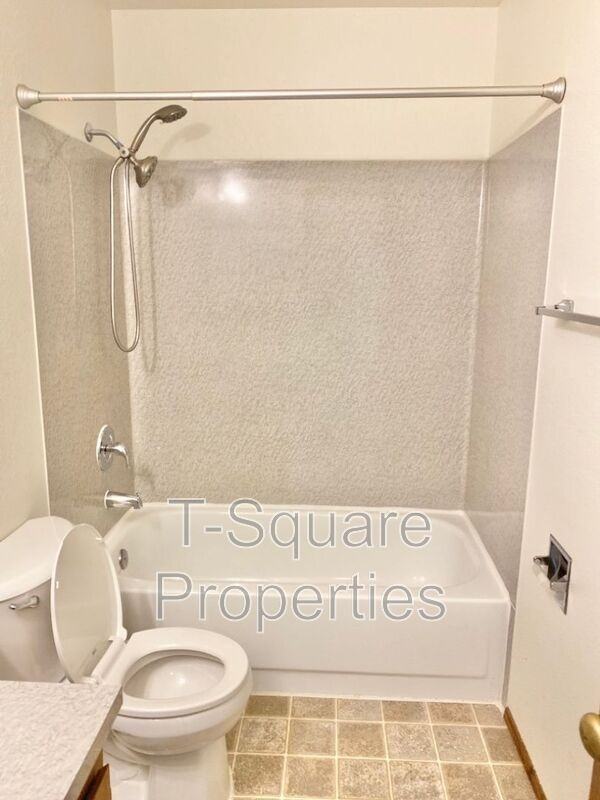 9719 Holly Dr #205 - Photo 6 of 11