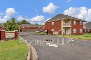 769 Barrington Woods Cv #6 - Photo 1 of 1