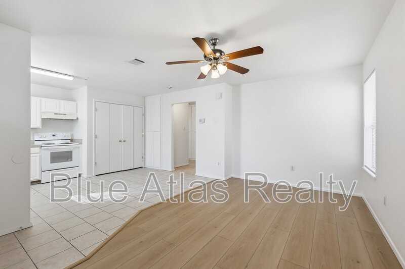 125 Cambridge Dr #4 - Photo 6 of 14