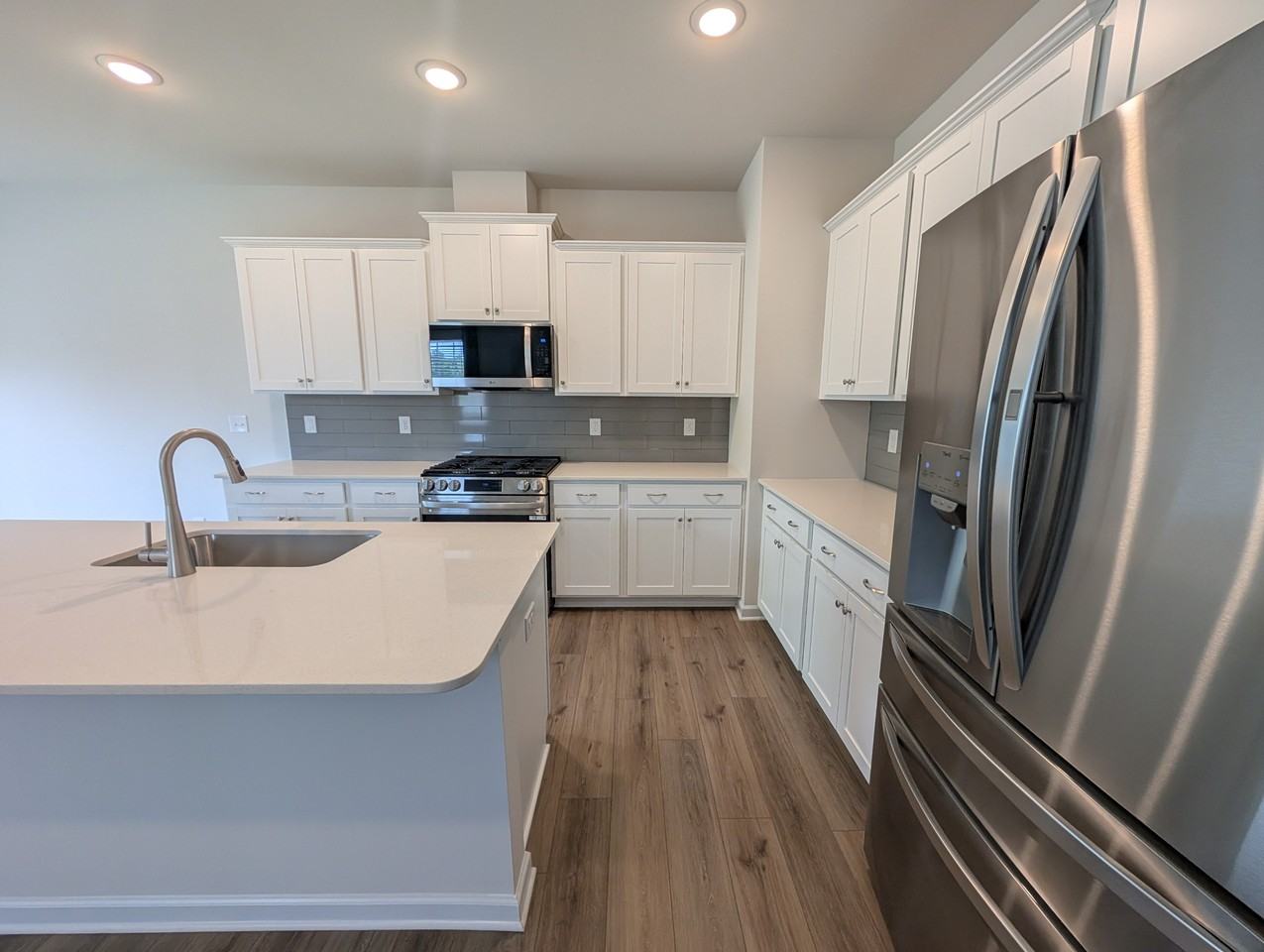 1802 Pheasant Trace Cir #1 - Photo 3 of 31