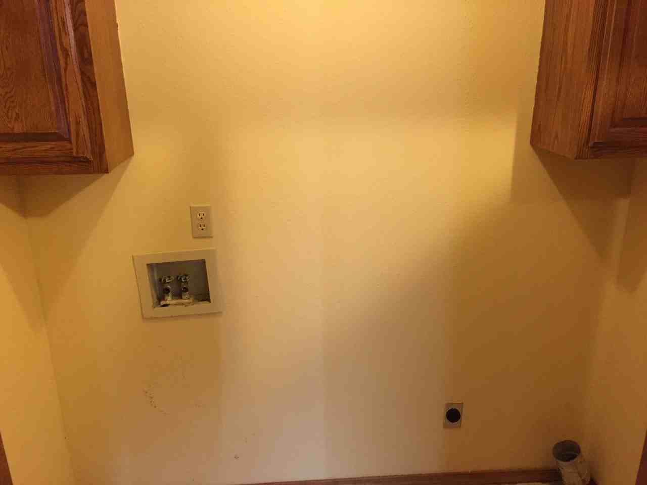 3295 W Rockwood St #1 - Photo 7 of 30