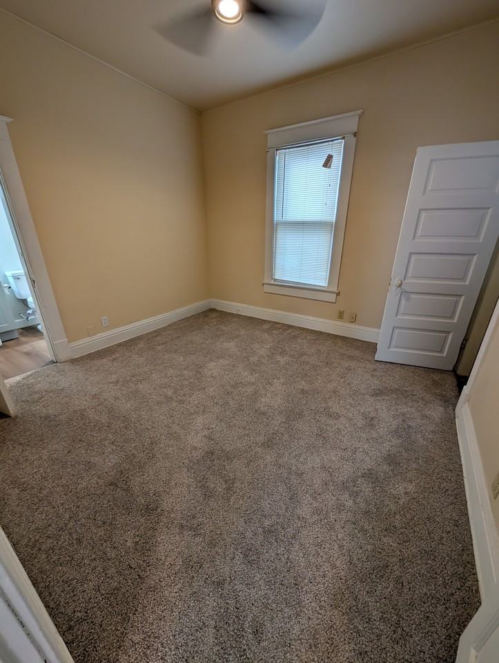 1415 Sw Western Ave #1 - Photo 5 of 19