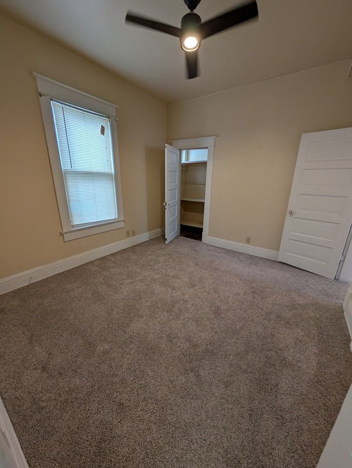 1415 Sw Western Ave #1 - Photo 6 of 19