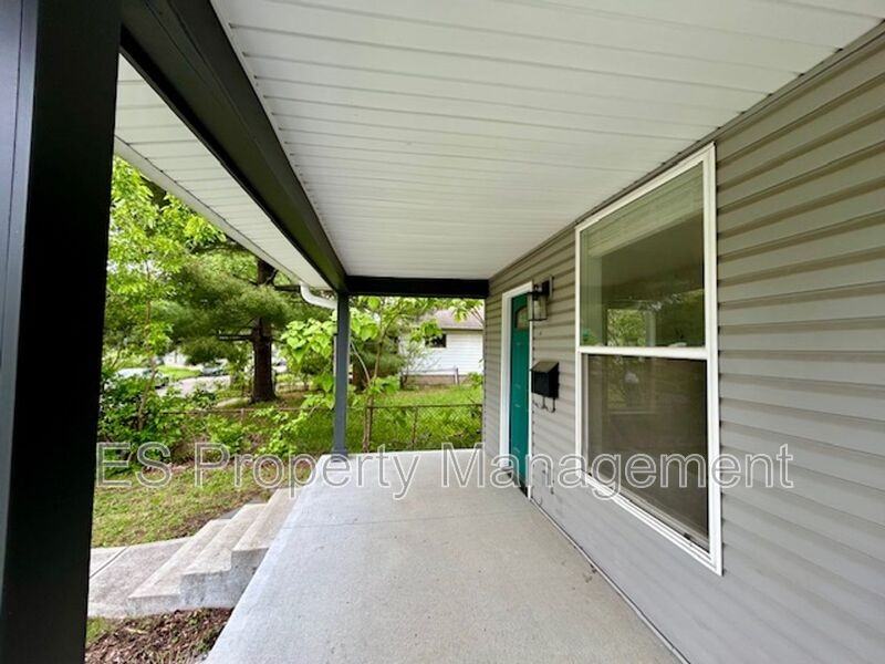 427 N Euclid Ave - Photo 3 of 21