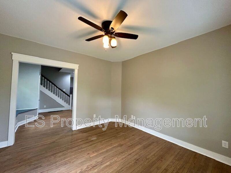 427 N Euclid Ave - Photo 4 of 21