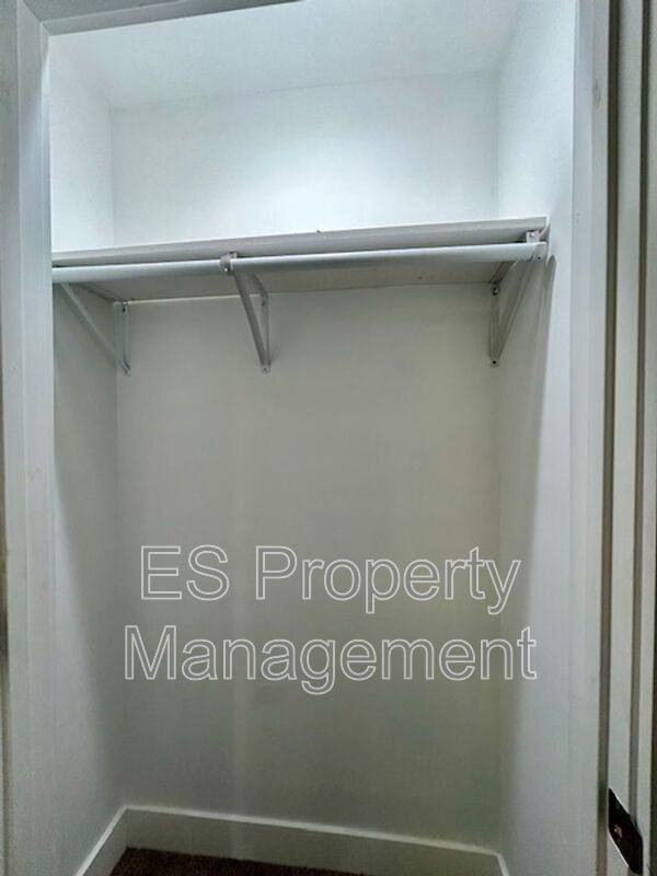 427 N Euclid Ave - Photo 7 of 21