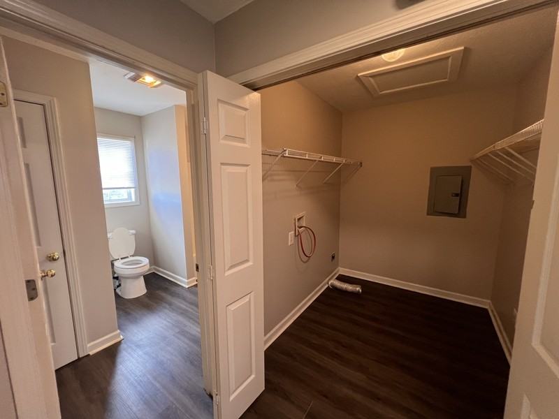 200 Stone Henge Ln - Photo 4 of 7