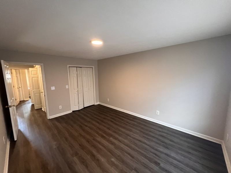 200 Stone Henge Ln - Photo 5 of 7