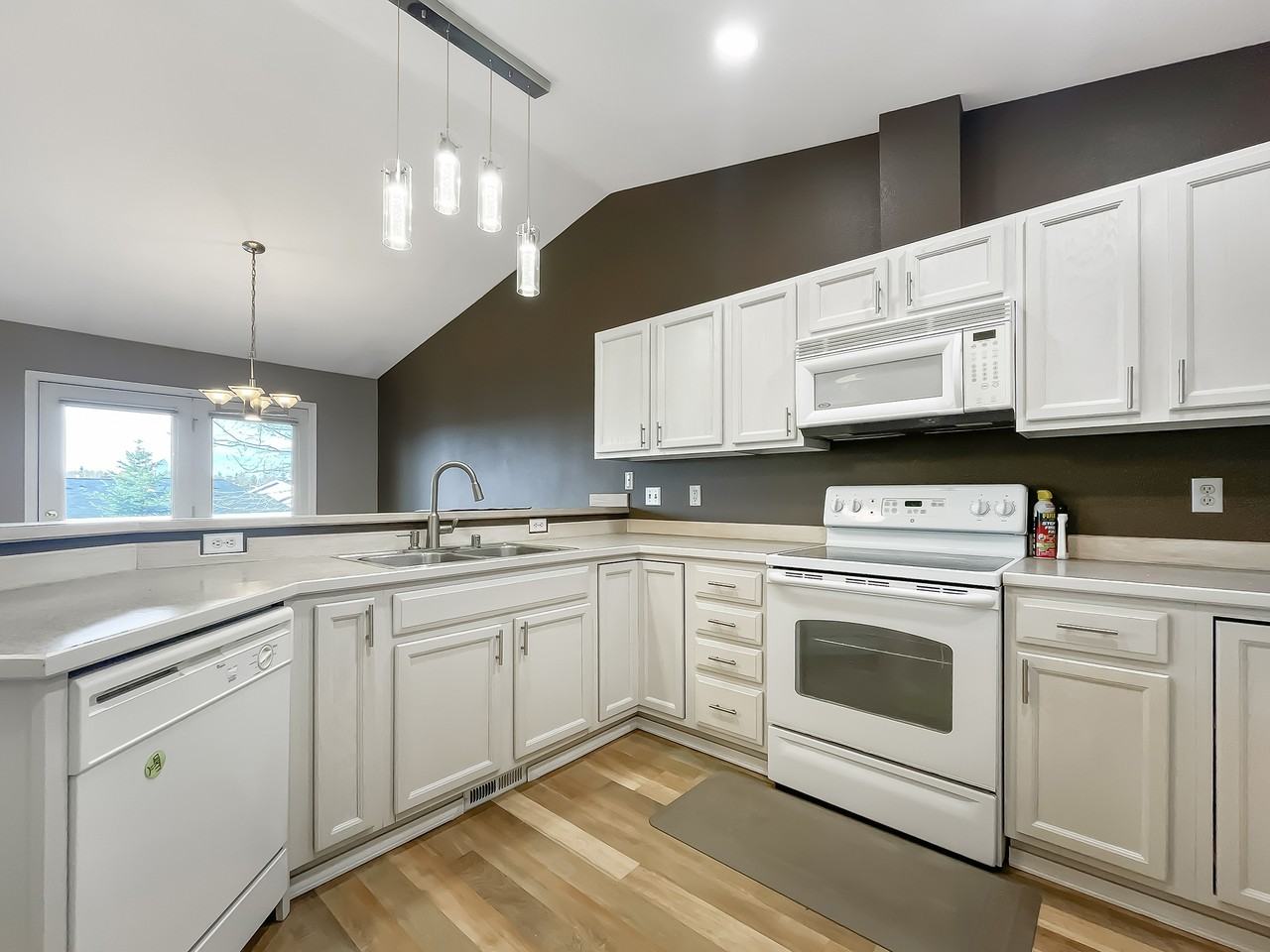 10506 Ridge Park Dr #1 - Photo 2 of 10