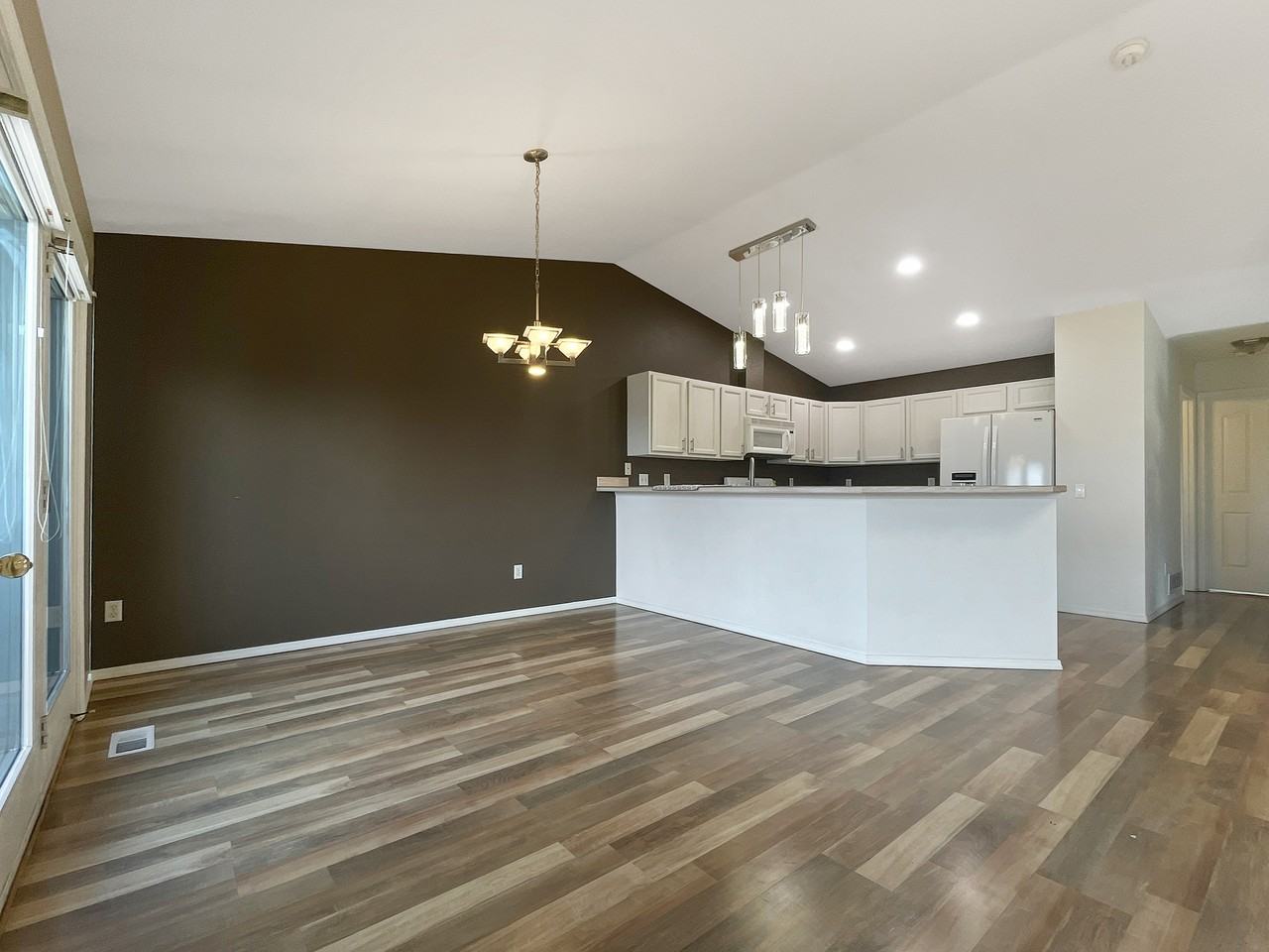 10506 Ridge Park Dr #1 - Photo 5 of 10