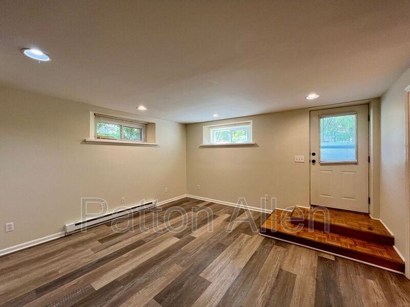 35 Herron Ave #5 - Photo 3 of 21