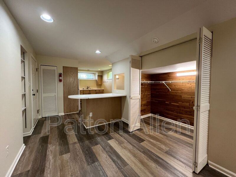 35 Herron Ave #5 - Photo 7 of 21