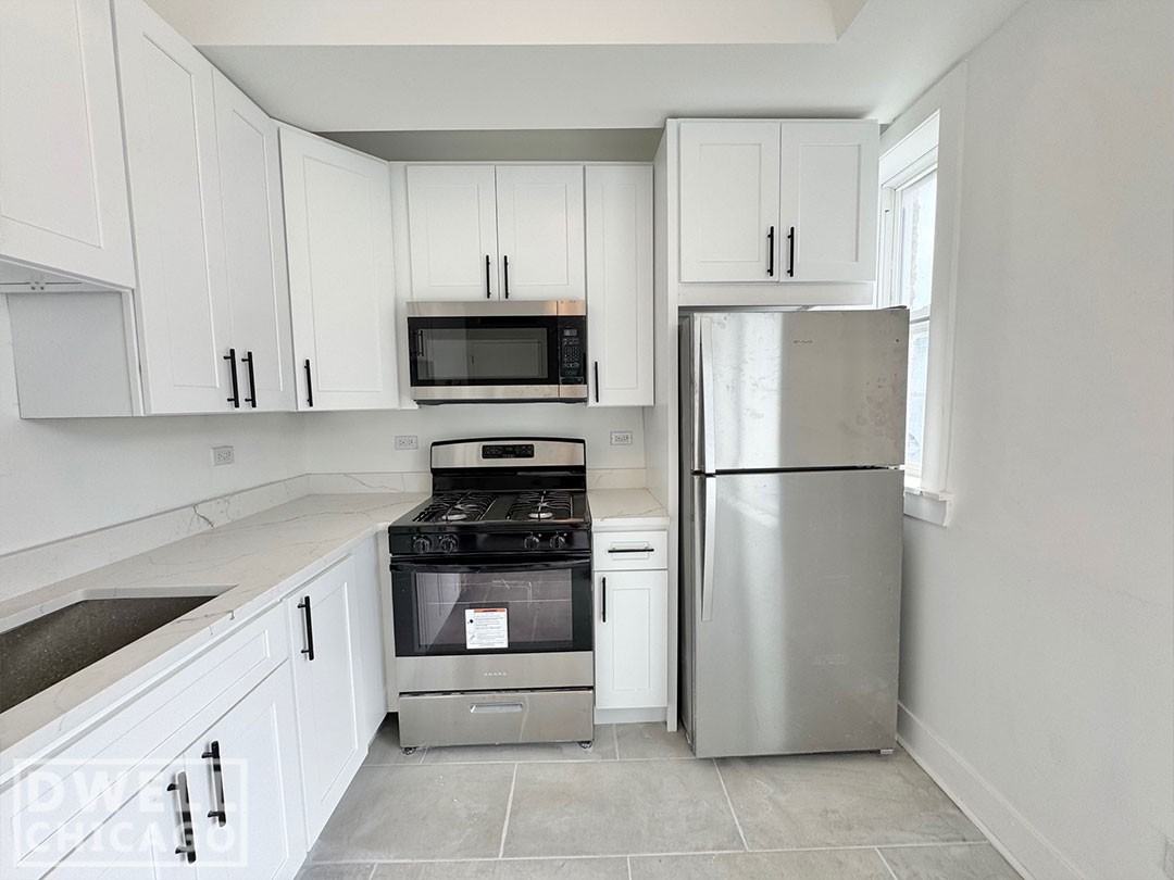 1941 W Augusta Blvd #1945-3E - Photo 2 of 16