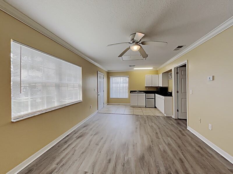 2306 Fan Palm Dr #B - Photo 3 of 7