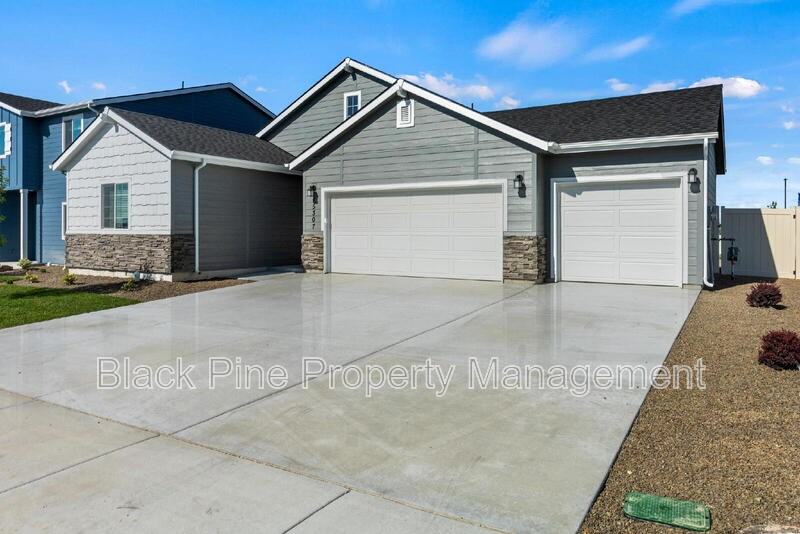 15307 Cloud Crest Ave - Photo 2 of 37