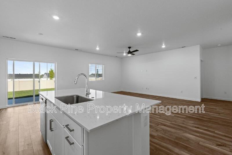 15307 Cloud Crest Ave - Photo 7 of 37