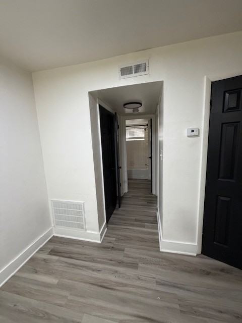 601 King George Avenue Southwest - Photo 3 of 6