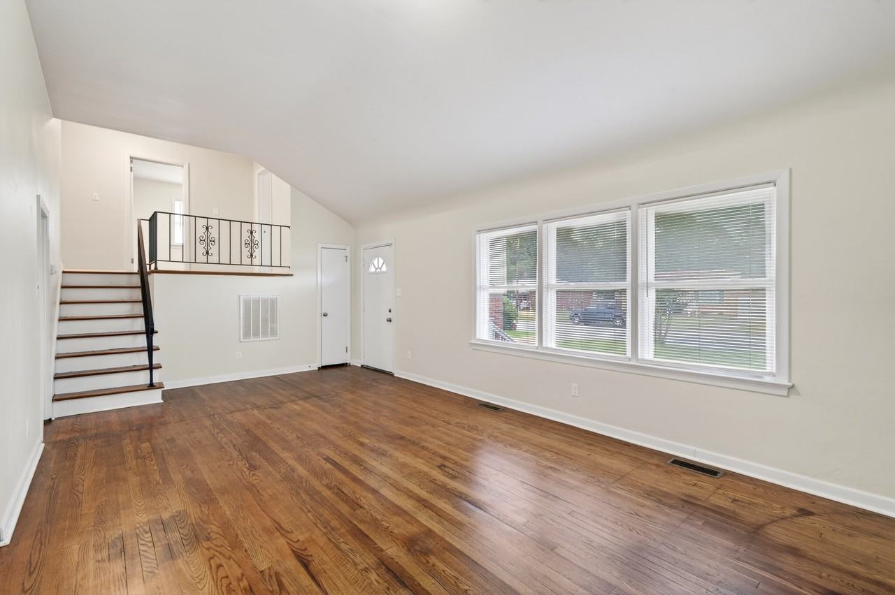 62 Cline Dr #1 - Photo 4 of 10