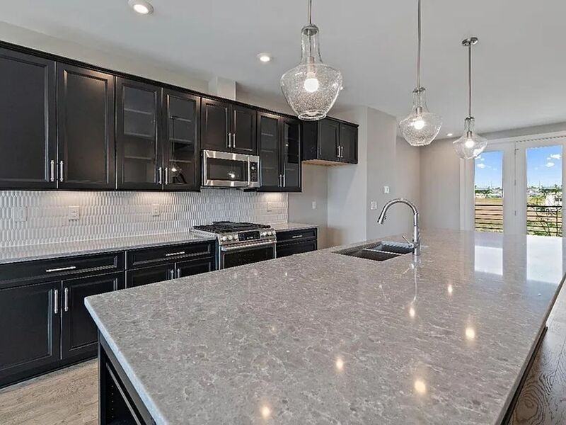 7234 Otley Dr - Photo 3 of 40