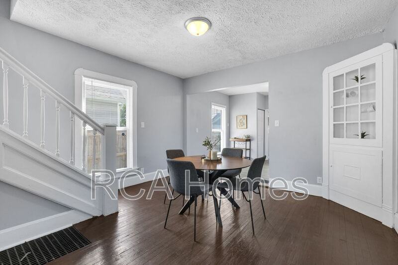 1011 E Raymond St - Photo 4 of 14