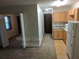 featured image of 4461 Oberlin Ave #D