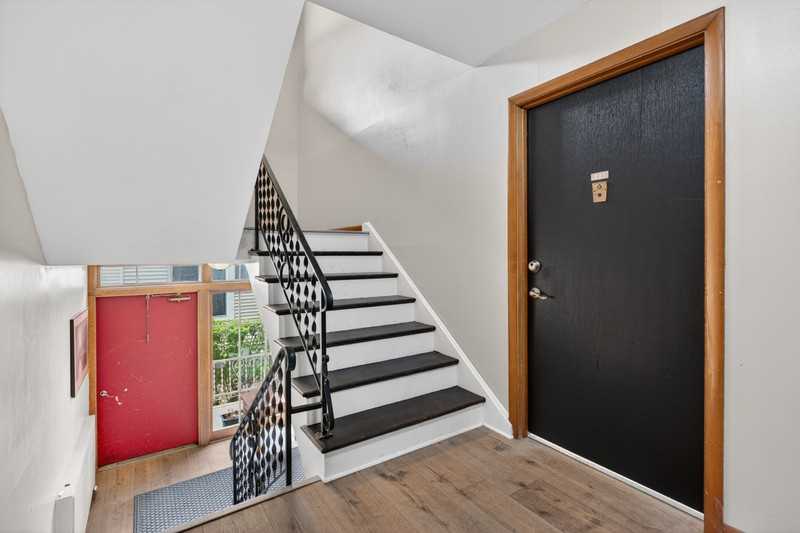 1609 E State St - Photo 6 of 13