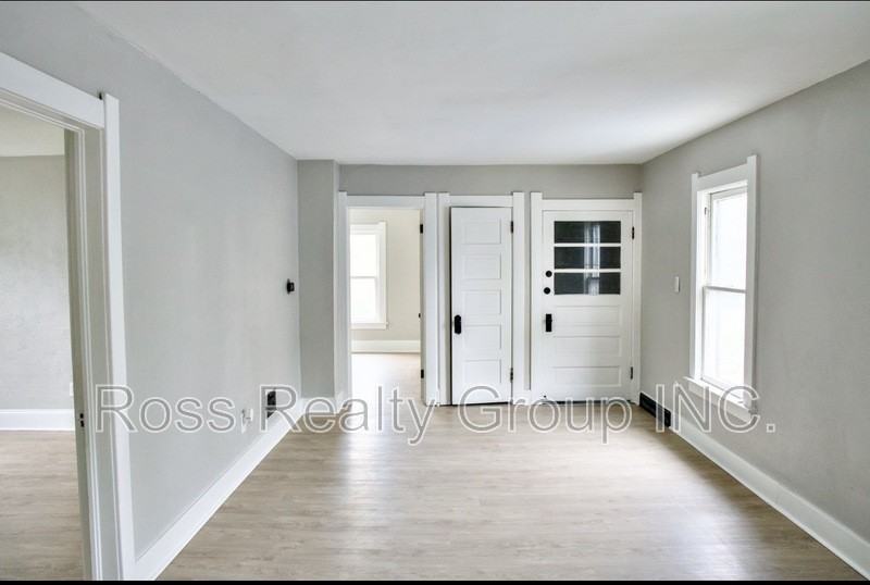 1104 Nevada St - Photo 4 of 6