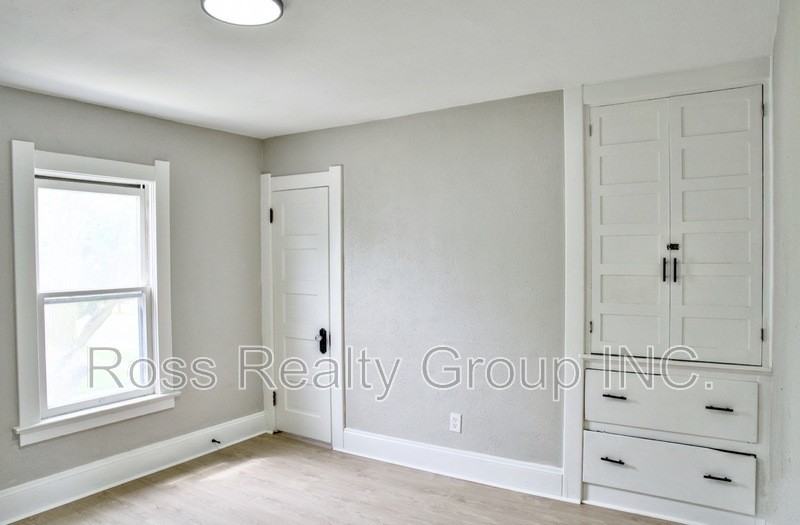 1104 Nevada St - Photo 5 of 6