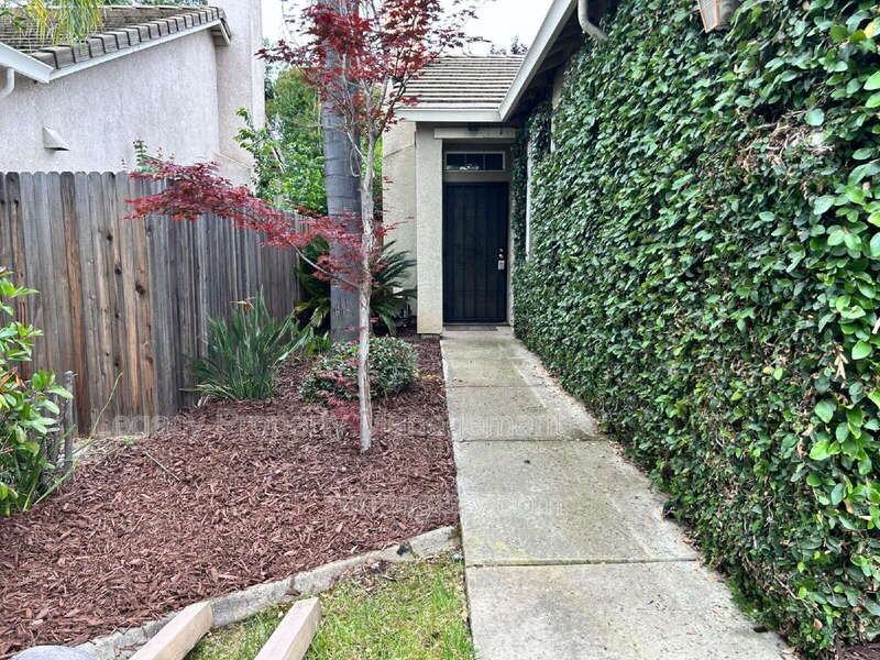 1867 Malachite Way - Photo 2 of 17