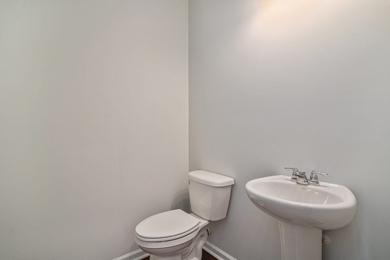 201 Cherry Grove Dr #1 - Photo 7 of 50