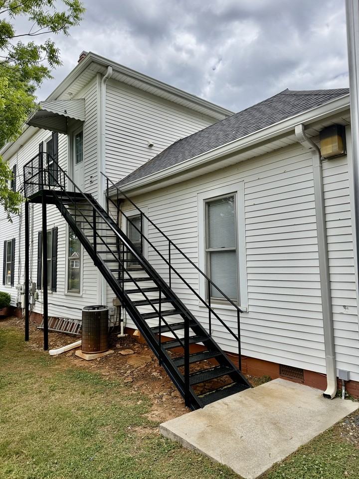 169 Keys Ferry Street - Photo 2 of 15