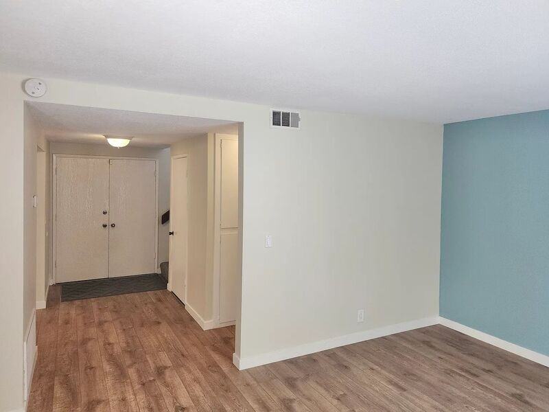 8396 Sunbeam Cir - Photo 4 of 50