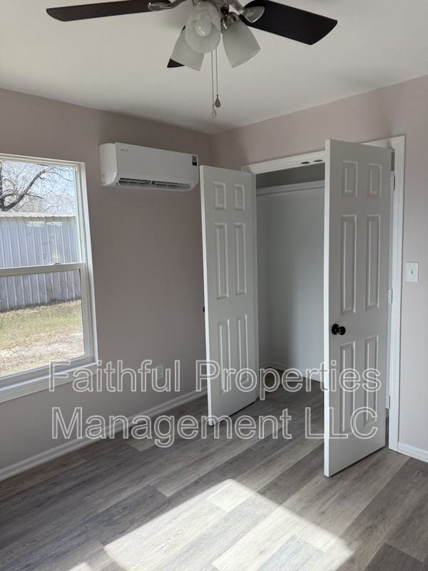 13142 Big Oak Bay Rd - Photo 4 of 7