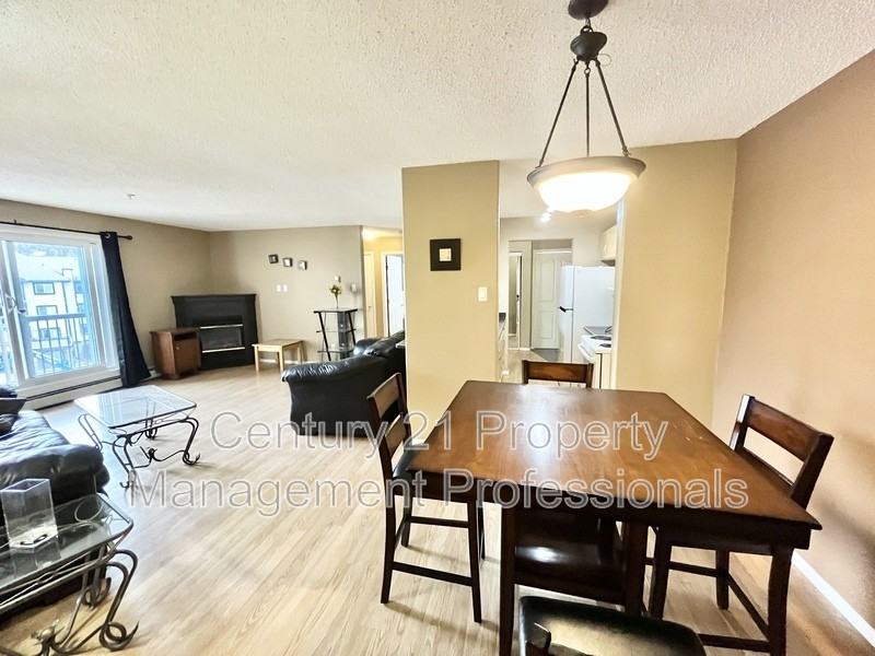 200 Richard St #437 - Photo 5 of 8