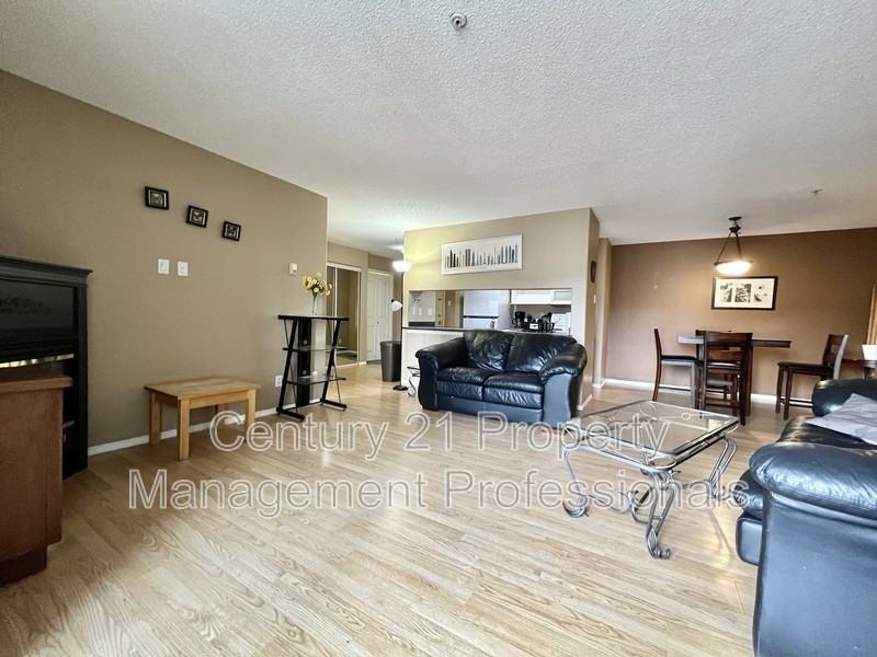 200 Richard St #437 - Photo 6 of 8