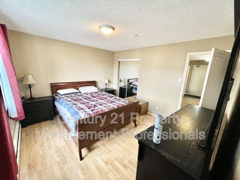 200 Richard St #437 - Photo 7 of 8