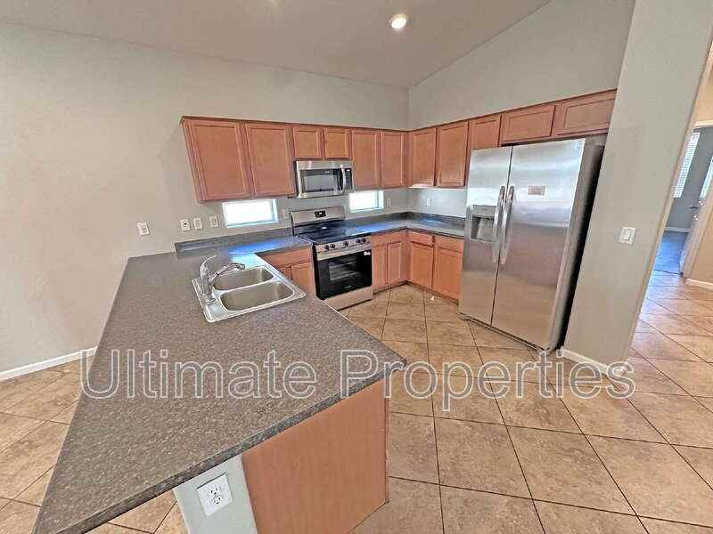 13014 W Lamar Rd - Photo 3 of 18