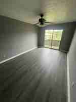 featured image of 712 E Lincoln Trail Blvd