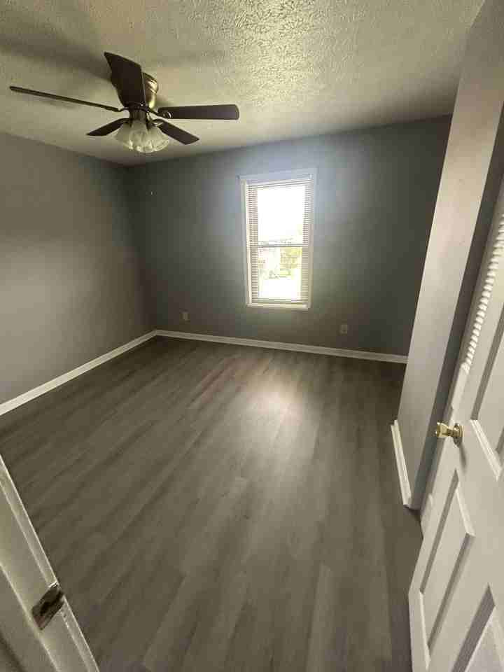 712 E Lincoln Trail - Photo 5 of 5
