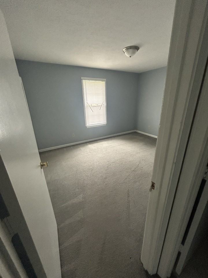 730 E Lincoln Trail - Photo 3 of 5