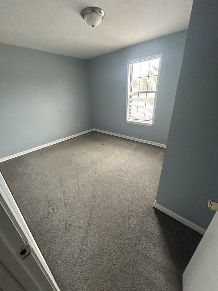 730 E Lincoln Trail - Photo 5 of 5