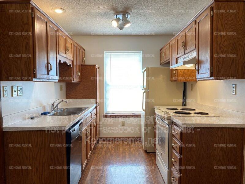 8002 Nw 79th Pl - Photo 2 of 50