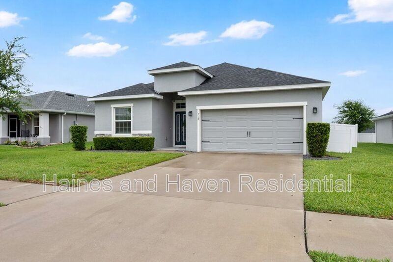 712 Daphne Dr - Photo 2 of 34