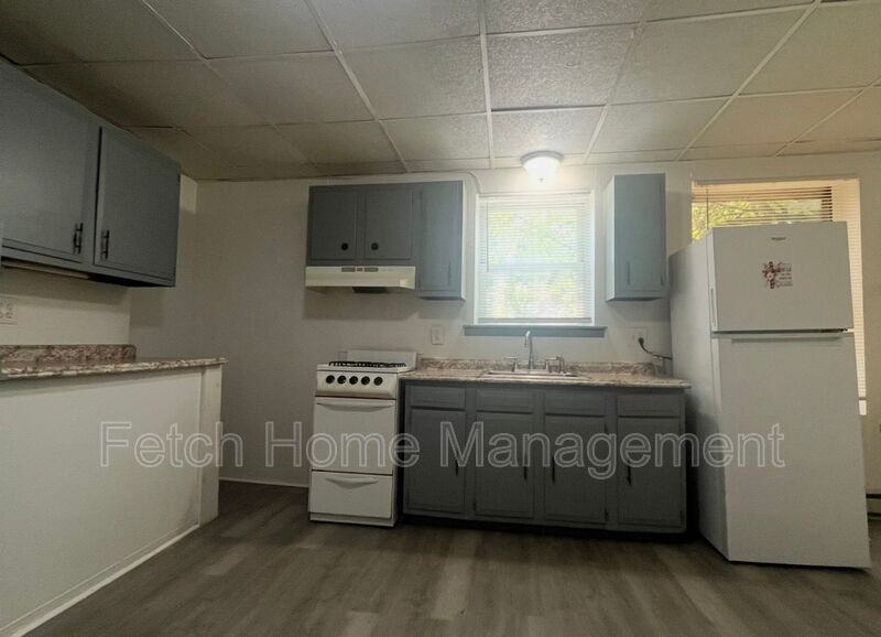 618 E King St #3 - Photo 6 of 8